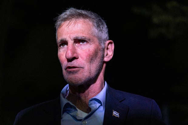 Israeli police arrest man with knife near left-wing politician on election day