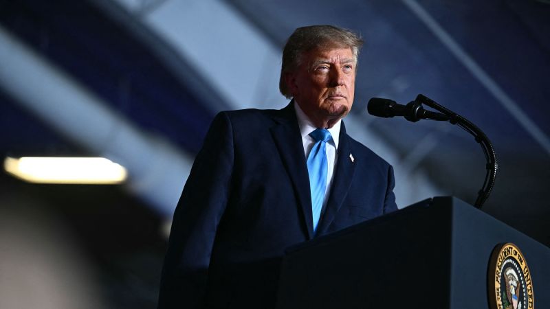 Signs of panic around Trump and the Republican Party are growing ahead of the midterm elections