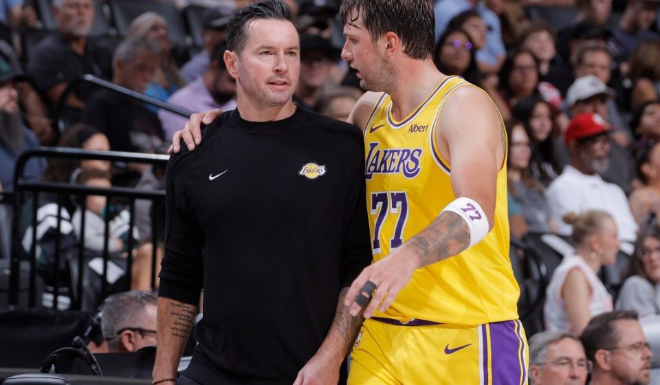 Lakers rest virtually everyone against Warriors – Silver Screen and Roll Lakers rest virtually everyone against Warriors – Silver Screen and Roll