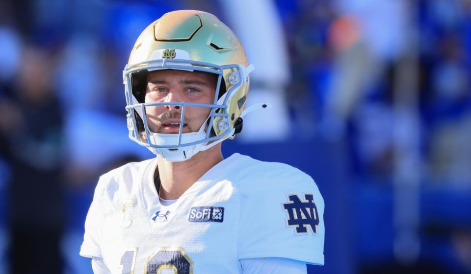 Notre Dame loses on a controversial non-call at the end against BYU, 28-24