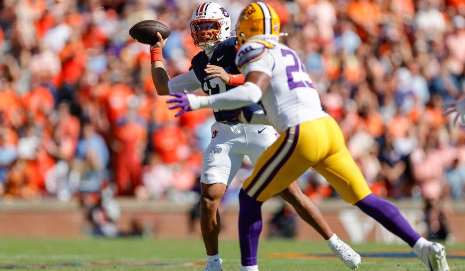College Football Scores & Live Updates: Highlights of the Top 25 Week 8 Games