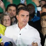 Brazilians in South Florida react to Flávio Bolsonaro's arrival in Florida after election defeat