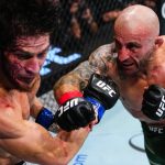 Alexander Volkanovski stops Movsar Evloev with barrage of shots to defend title in UFC 333 main event