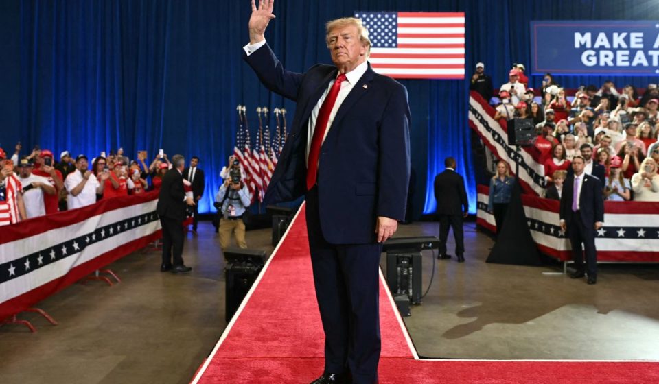 Midterm live updates: What a competitive Senate race in a deep red state says about GOP midterm fears