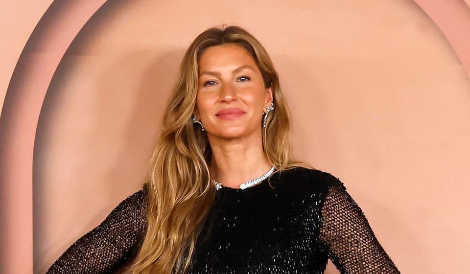 Gisele Bündchen makes a surprise appearance at the Victoria's Secret fashion show