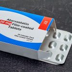 Side effects of statins: what the evidence shows