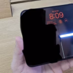Apple hit by 'Crackgate' outcry over iPhone Duo screen issues