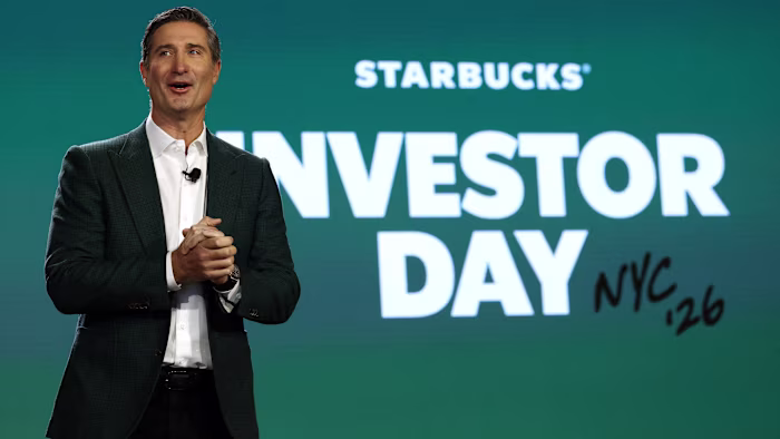 Starbucks plans to buy Chipotle in mega restaurant deal Starbucks plans to buy Chipotle in mega restaurant deal