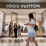 The value of luxury groups falls by 250 billion euros as Chinese consumer demand fades