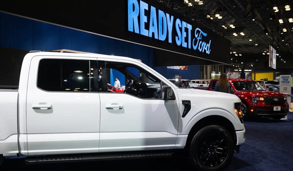 Ford Q3 Earnings Preview: Guidance Increase Uncertain Due to F-150 Supply Issue, EV Slump