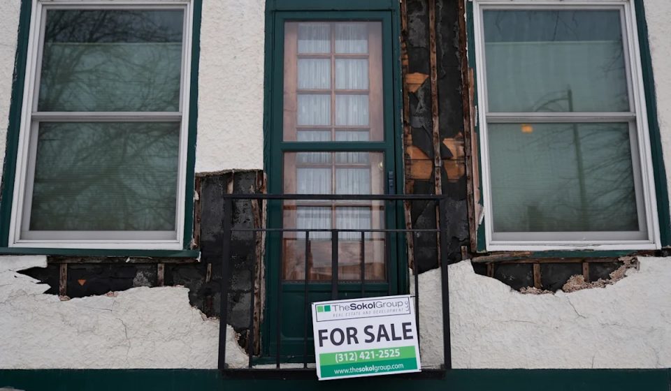 Rising mortgage rates keep home sales at their lowest level since the start of the year