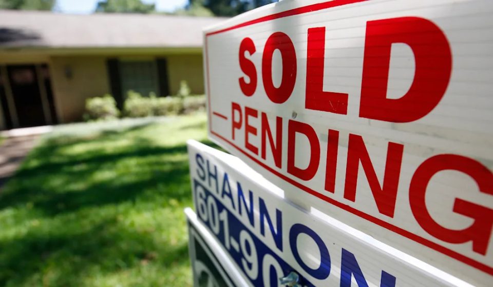 Homebuyers are canceling sales at near-record rates
