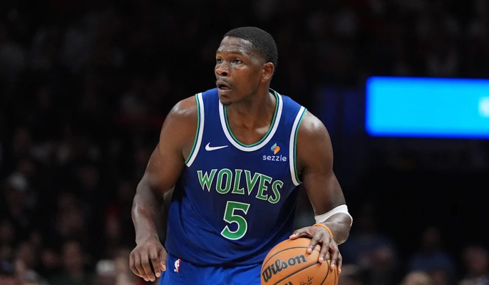 Anthony Edwards reportedly needs surgery for ailing right knee, expected to miss up to 2 months Anthony Edwards reportedly needs surgery for ailing right knee, expected to miss up to 2 months