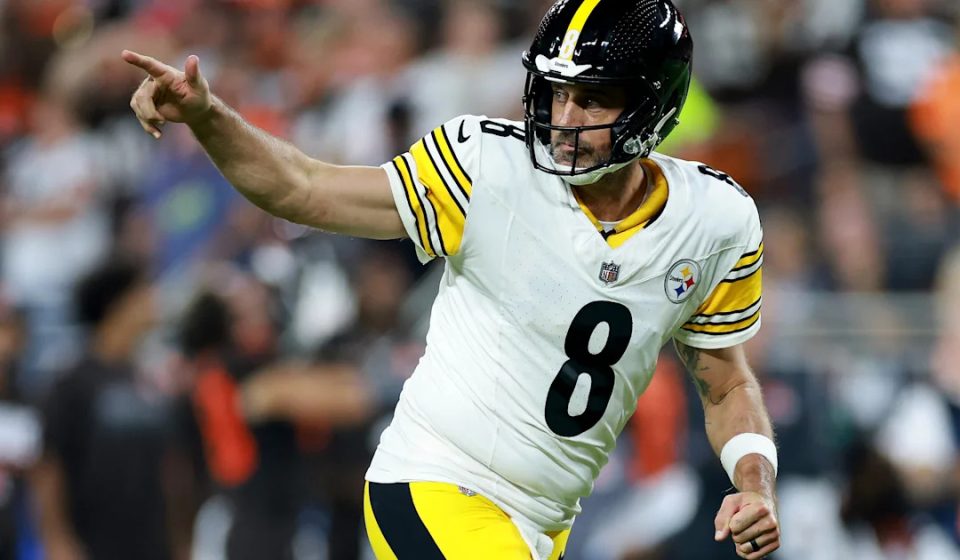 Aaron Rodgers, Mike McCarthy exchange F-bombs early in Steelers’ loss to Browns Aaron Rodgers, Mike McCarthy exchange F-bombs early in Steelers' loss to Browns
