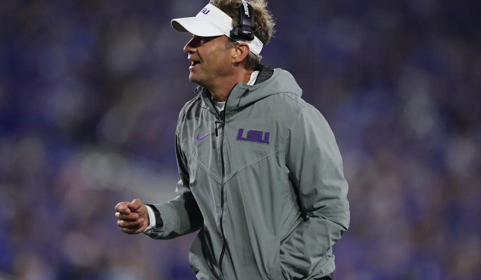 Lane Kiffin said he expected Kentucky to hit its game-winning 2-point conversion in the Wildcats’ 35-34 overtime win over No. 10 LSU. Lane Kiffin said he expected Kentucky to hit its game-winning 2-point conversion in the Wildcats' 35-34 overtime win over No. 10 LSU.