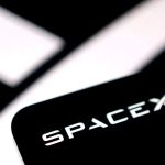 SpaceX stock falls back towards $140 as smaller space names leave it behind