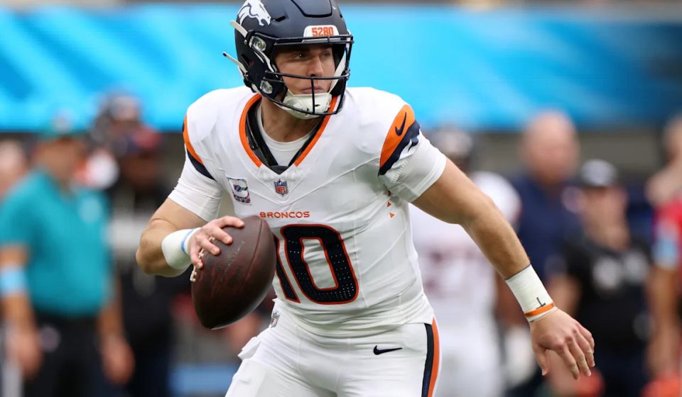 Seahawks vs. Broncos live updates, idle, where to watch: Jaxon Smith-Njigba, Sam Darnold take on Denver's short-handed secondary on 'Thursday Night Football'