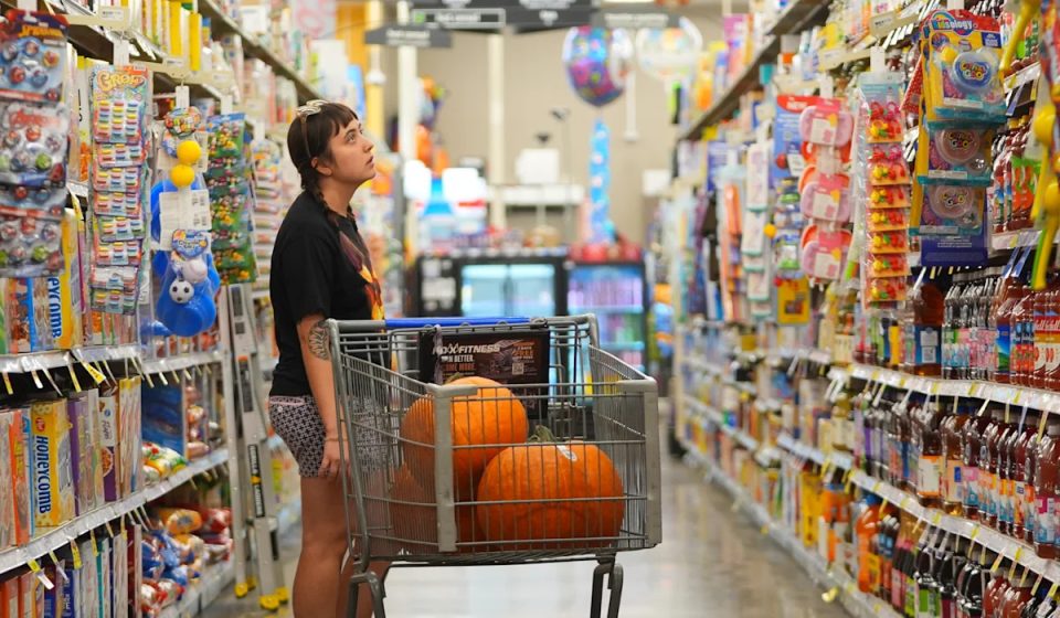US GDP accelerates to 3.4% in third quarter, giving Trump a boost ahead of midterm elections