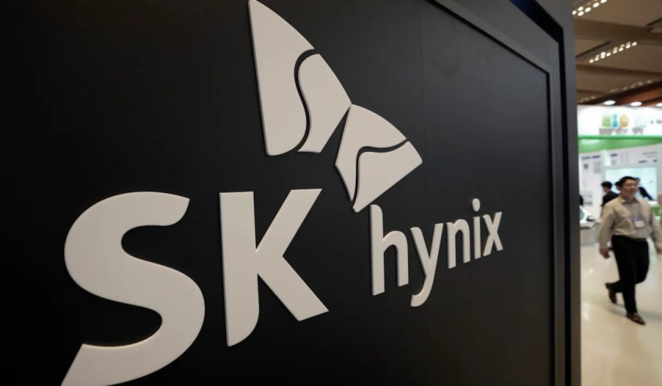Global chip sales intensify as South Korean market plunges
