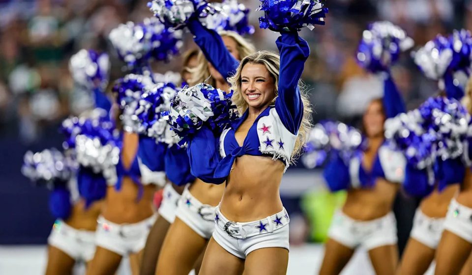 Give them a CONTRACT: Dallas Cowboys cheerleaders unionize Give them a CONTRACT: Dallas Cowboys cheerleaders unionize