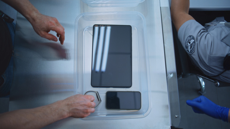 Don’t put your phone in the TSA bin – do this instead Don't put your phone in the TSA bin – do this instead