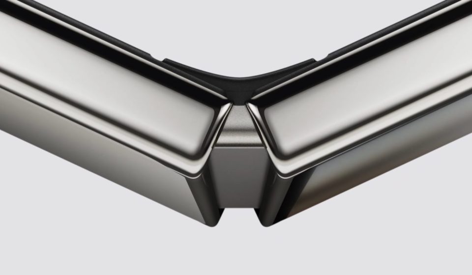 The iPhone Duo's cooling system hides a nifty trick inside its hinge
