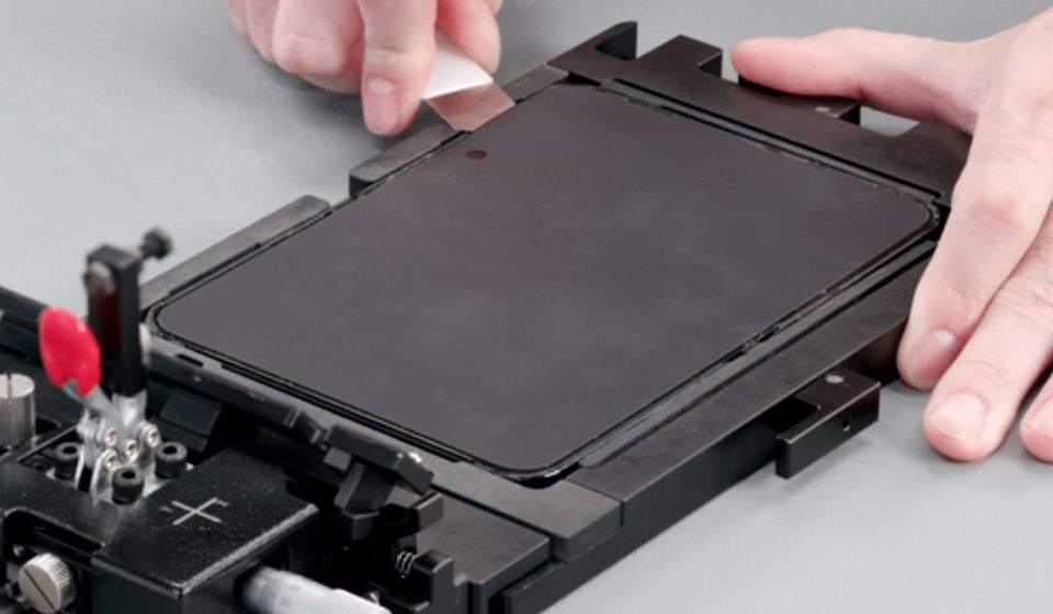 Apple's official iPhone Duo repair guides are now available