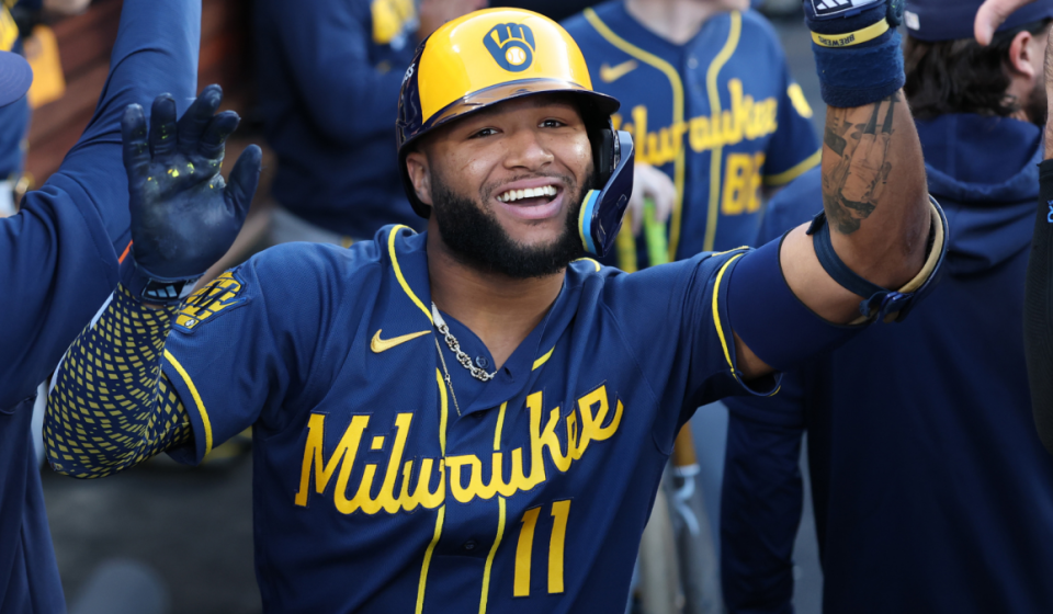Dodgers vs. Brewers Game 4 predictions: Expert picks with champions poised to be swept