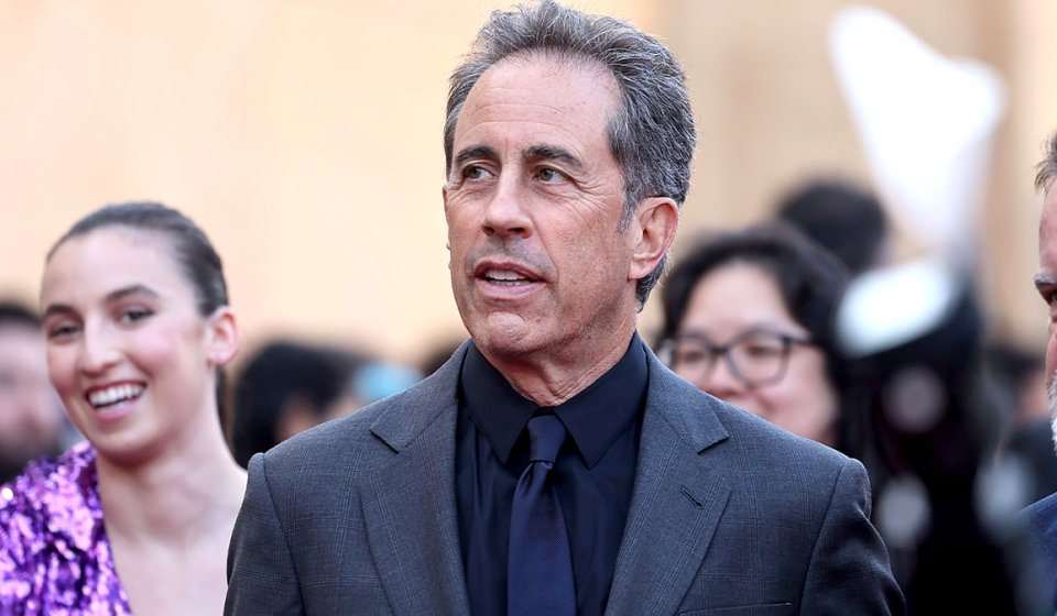 Jerry Seinfeld mocks pro-Palestinian protesters at Chicago Theater