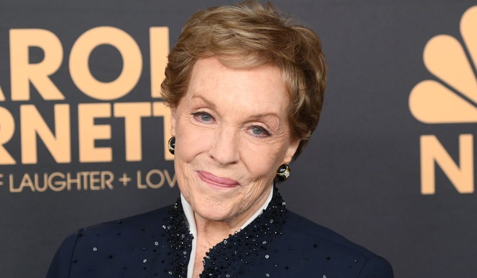 Julie Andrews makes rare public appearance as she nears retirement Julie Andrews makes rare public appearance as she nears retirement