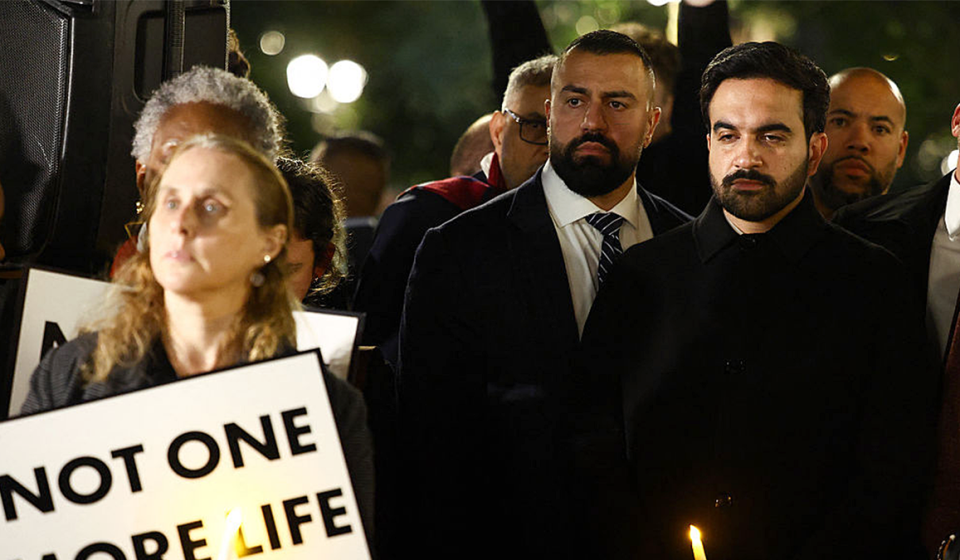 Anti-Israel protesters accuse Mamdani of 'genocide' outside October 7 vigil
