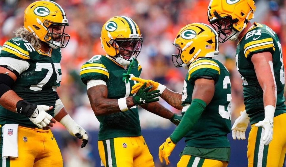 Prisco's Week 8 NFL Picks: Packers vs. Panthers, Lions Hand Vikings Their First Loss