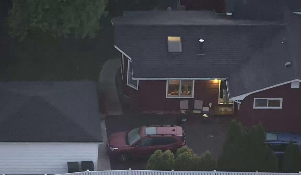 5 people found dead from gunshot wounds in home in Mundelein, Illinois 5 people found dead from gunshot wounds in home in Mundelein, Illinois