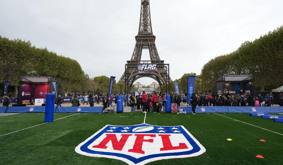 NFL overcomes civil unrest, Trump concerns and calls for postponement as Steelers, Saints kick off in Paris NFL overcomes civil unrest, Trump concerns and calls for postponement as Steelers, Saints kick off in Paris