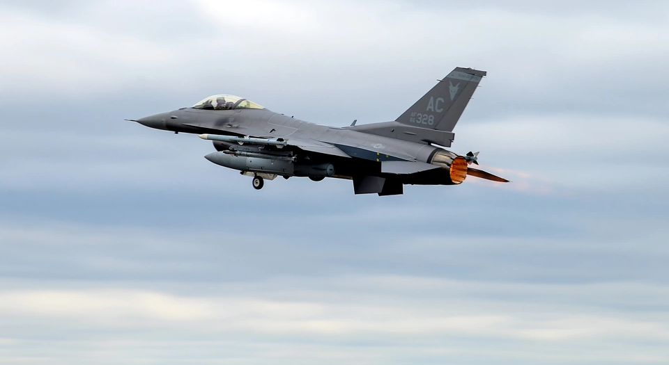 Fighter jet uses 'headbutt maneuver' to intercept plane near Trump's Mar-a-Lago resort