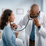 Lung cancer screening with CT scan can reduce risk of death by 20%, doctor says