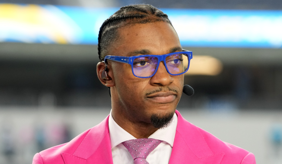 Robert Griffin III expresses interest in Baylor head coaching job after Dave Aranda’s firing Robert Griffin III expresses interest in Baylor head coaching job after Dave Aranda's firing