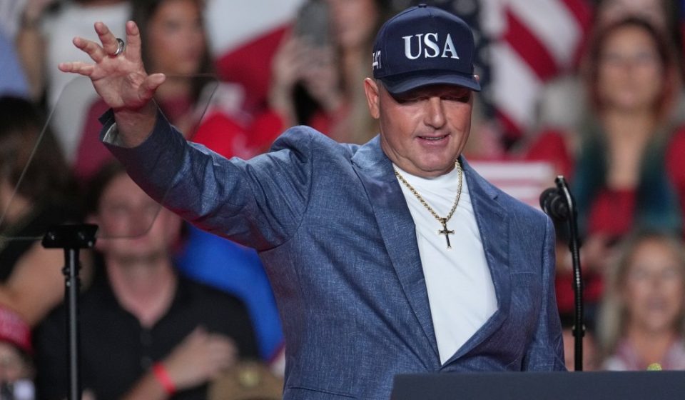 Roger Clemens will receive the Presidential Medal of Freedom Roger Clemens will receive the Presidential Medal of Freedom
