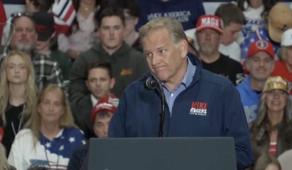 Mike Rogers awkwardly waits for applause after El-Sayed digs Mike Rogers awkwardly waits for applause after El-Sayed digs