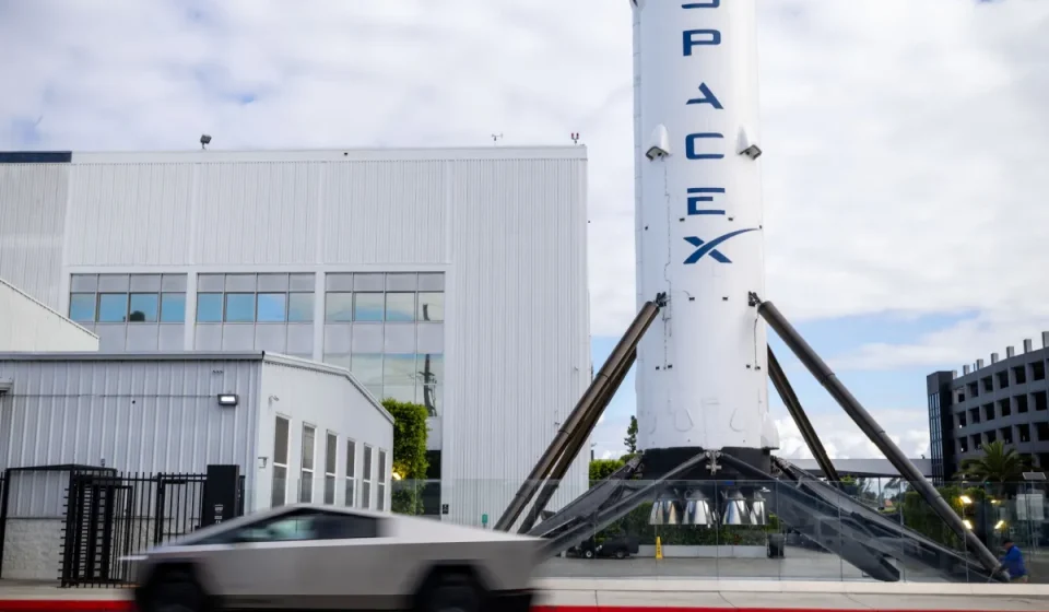 SpaceX and Tesla boards form special committees to review merger