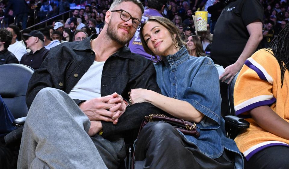 Minka Kelly and Imagine Dragons frontman Dan Reynolds split Minka Kelly and Imagine Dragons frontman Dan Reynolds split