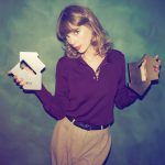 Taylor Swift celebrates her UK chart double in a symbolic outfit