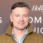 Tom Welling goes viral for accidentally posting a reflection in a New York hotel room window | Just Jared