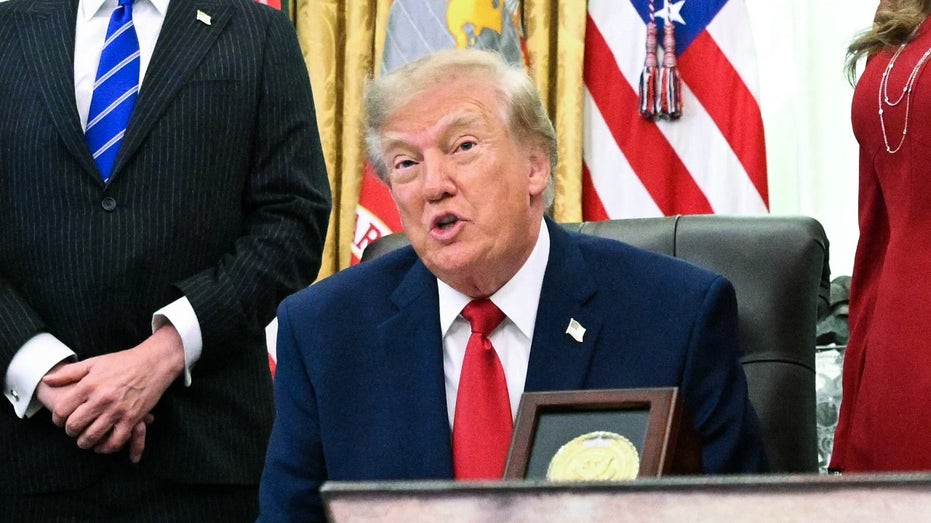 Trump celebrates automatic enrollment of 70 million children’s investment accounts Trump celebrates automatic enrollment of 70 million children's investment accounts