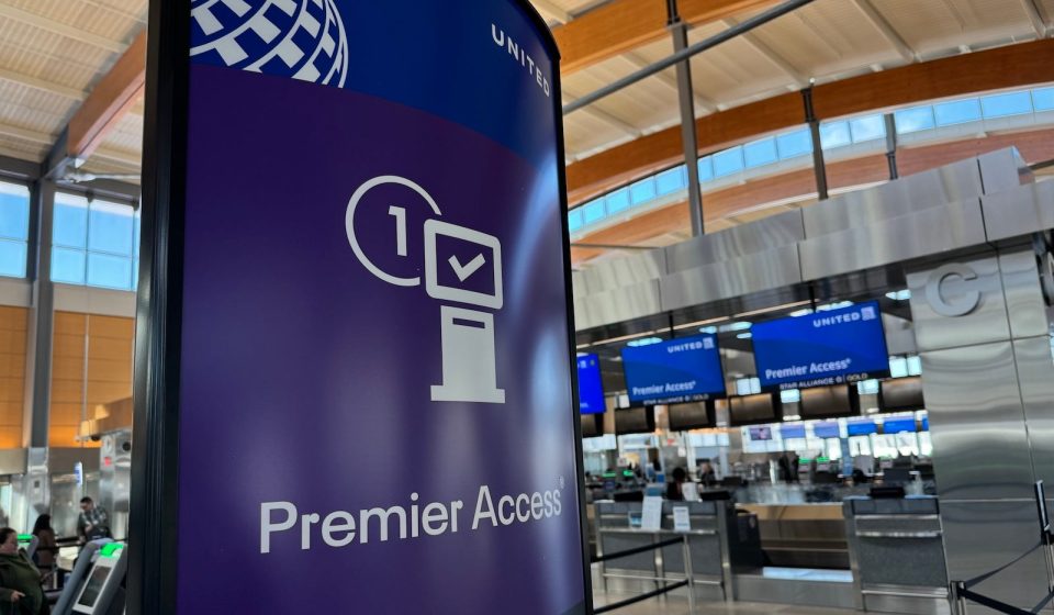United drops flight segments, raises 1K bar in Premier status shakeup