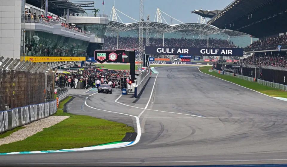 Helmut Marko drops huge F1 engine claim after Malaysia software chaos