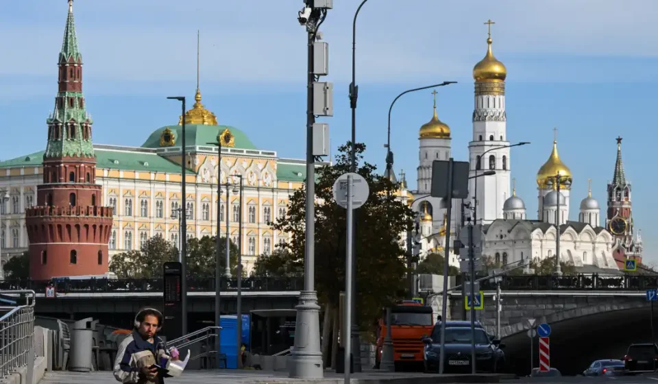 Russia steps up electoral influence efforts ahead of midterm elections: NPR