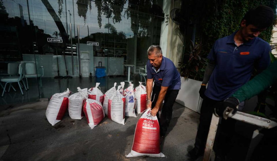 Hurricane Simon approaches Mexico with 155 mph winds and fears of flooding: NPR Hurricane Simon approaches Mexico with 155 mph winds and fears of flooding: NPR