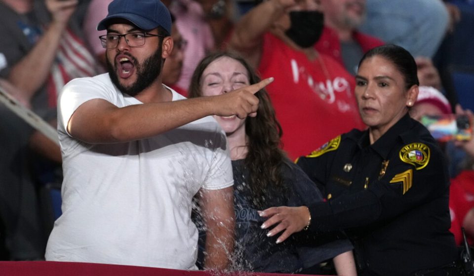 Trump interrupted by protesters at Texas rally