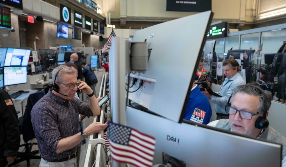 First big batch of U.S. summer earnings reports leaves Wall Street mixed First big batch of U.S. summer earnings reports leaves Wall Street mixed